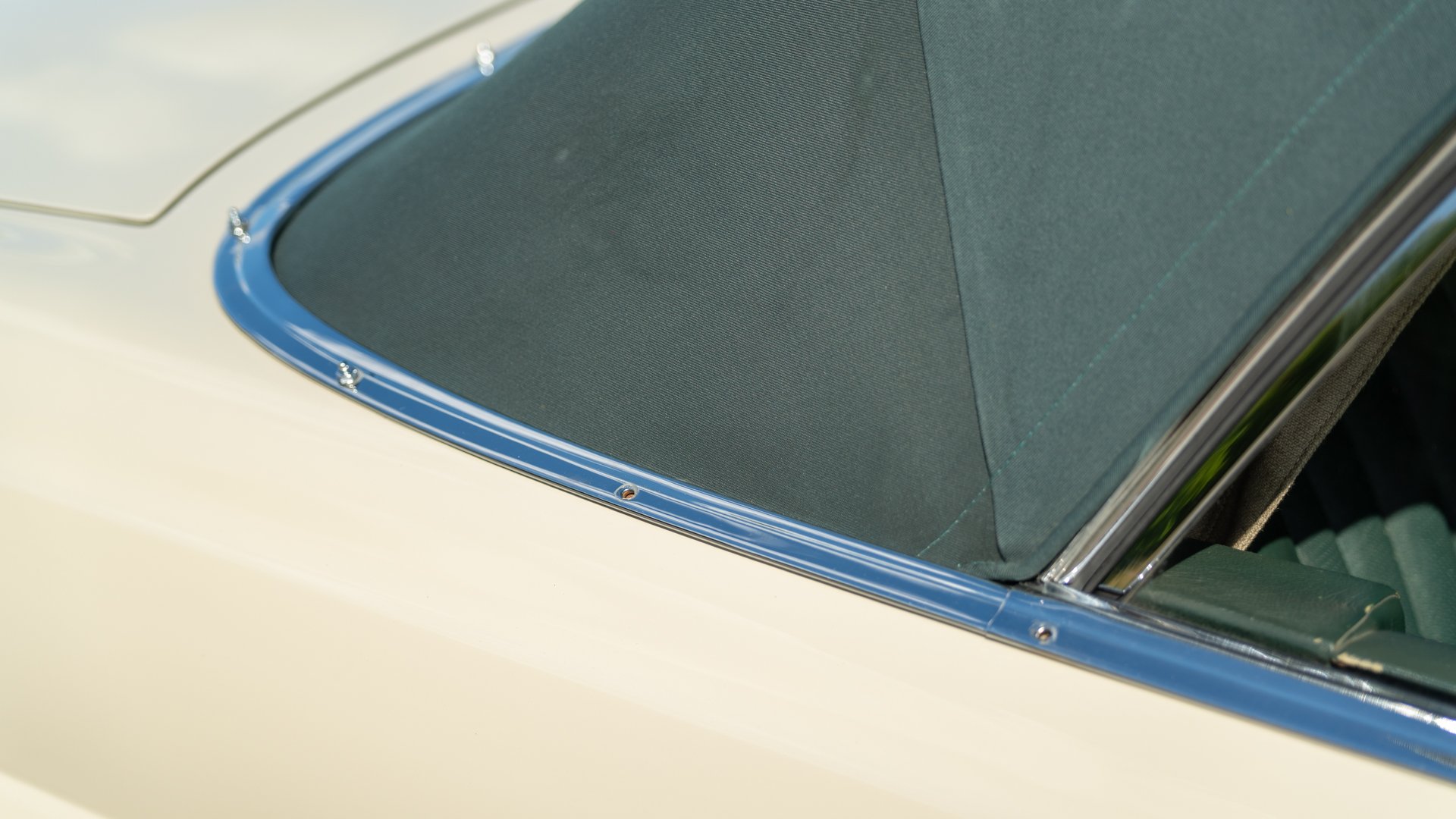 Broad Arrow Auctions | 1969 Mercedes-Benz 280 SE Cabriolet