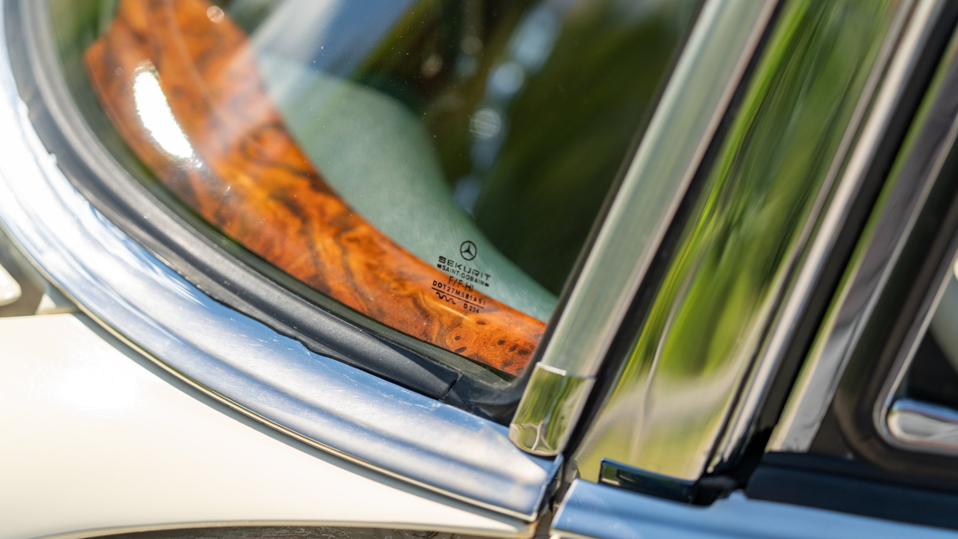 Broad Arrow Auctions | 1969 Mercedes-Benz 280 SE Cabriolet