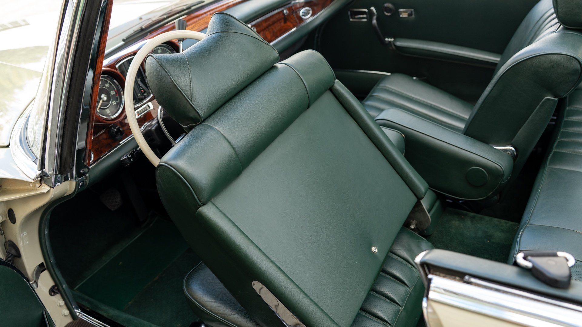 Broad Arrow Auctions | 1969 Mercedes-Benz 280 SE Cabriolet