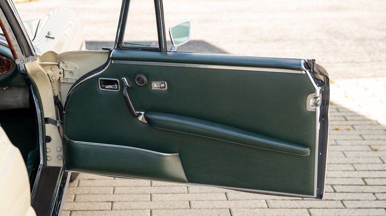 Broad Arrow Auctions | 1969 Mercedes-Benz 280 SE Cabriolet