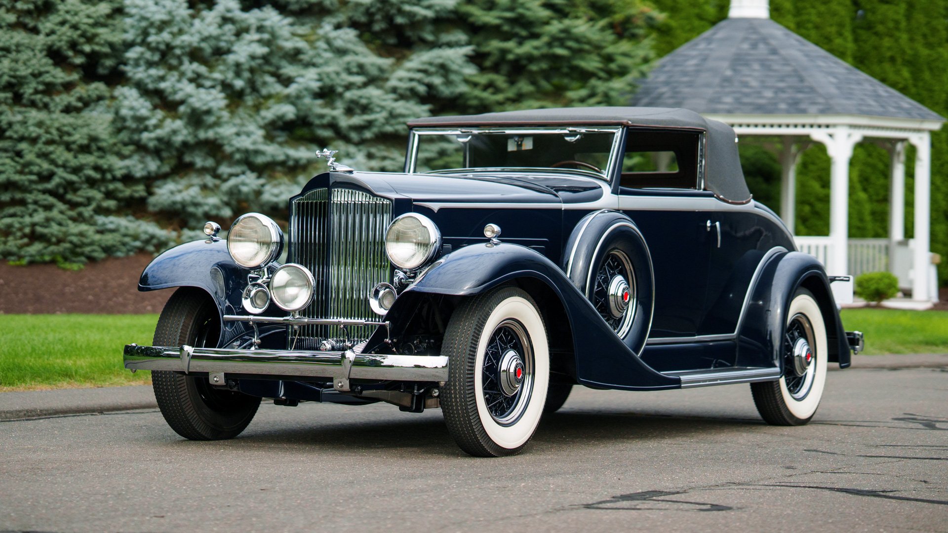 Broad Arrow Auctions | 1933 Packard Eight 1001 Coupe-Roadster