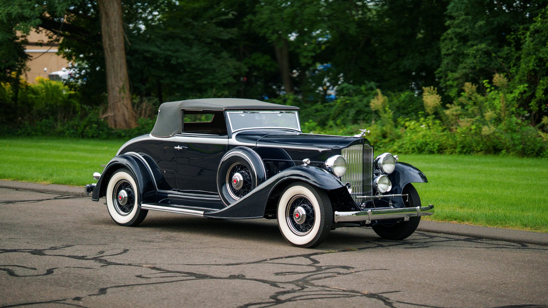 Broad Arrow Auctions | 1933 Packard Eight 1001 Coupe-Roadster