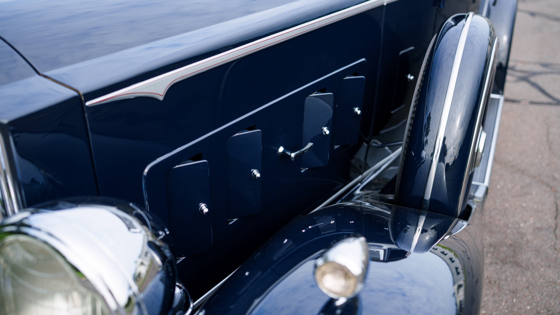 Broad Arrow Auctions | 1933 Packard Eight 1001 Coupe-Roadster