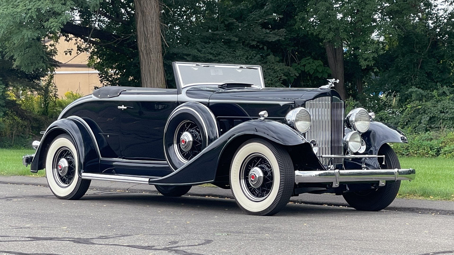 Broad Arrow Auctions | 1933 Packard Eight 1001 Coupe-Roadster