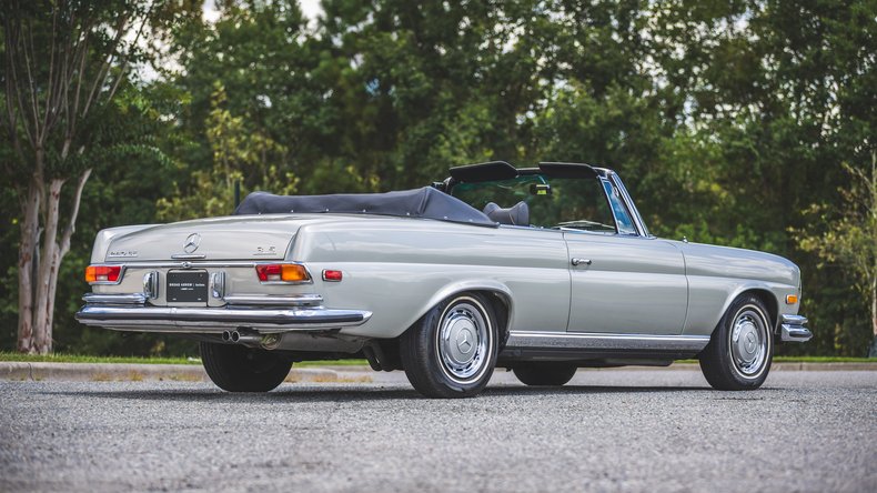Broad Arrow Auctions | 1971 Mercedes-Benz 280 SE 3.5 Cabriolet