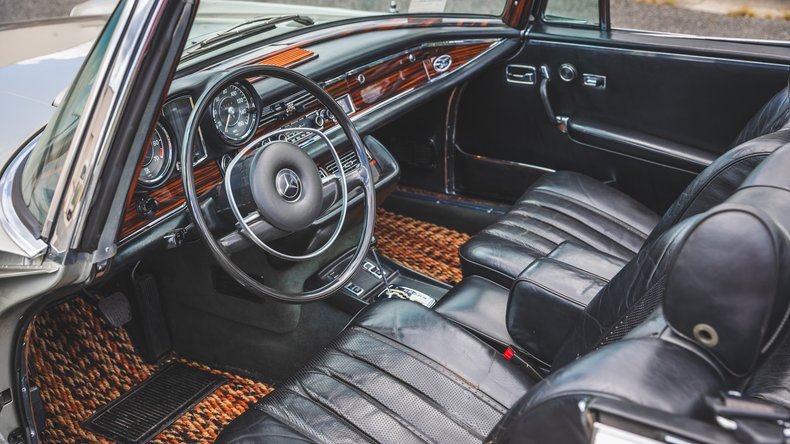 Broad Arrow Auctions | 1971 Mercedes-Benz 280 SE 3.5 Cabriolet