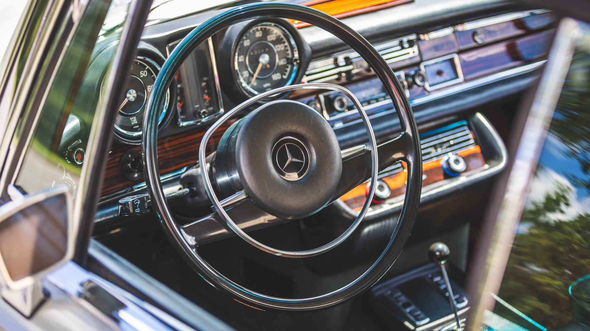 Broad Arrow Auctions | 1971 Mercedes-Benz 280 SE 3.5 Cabriolet