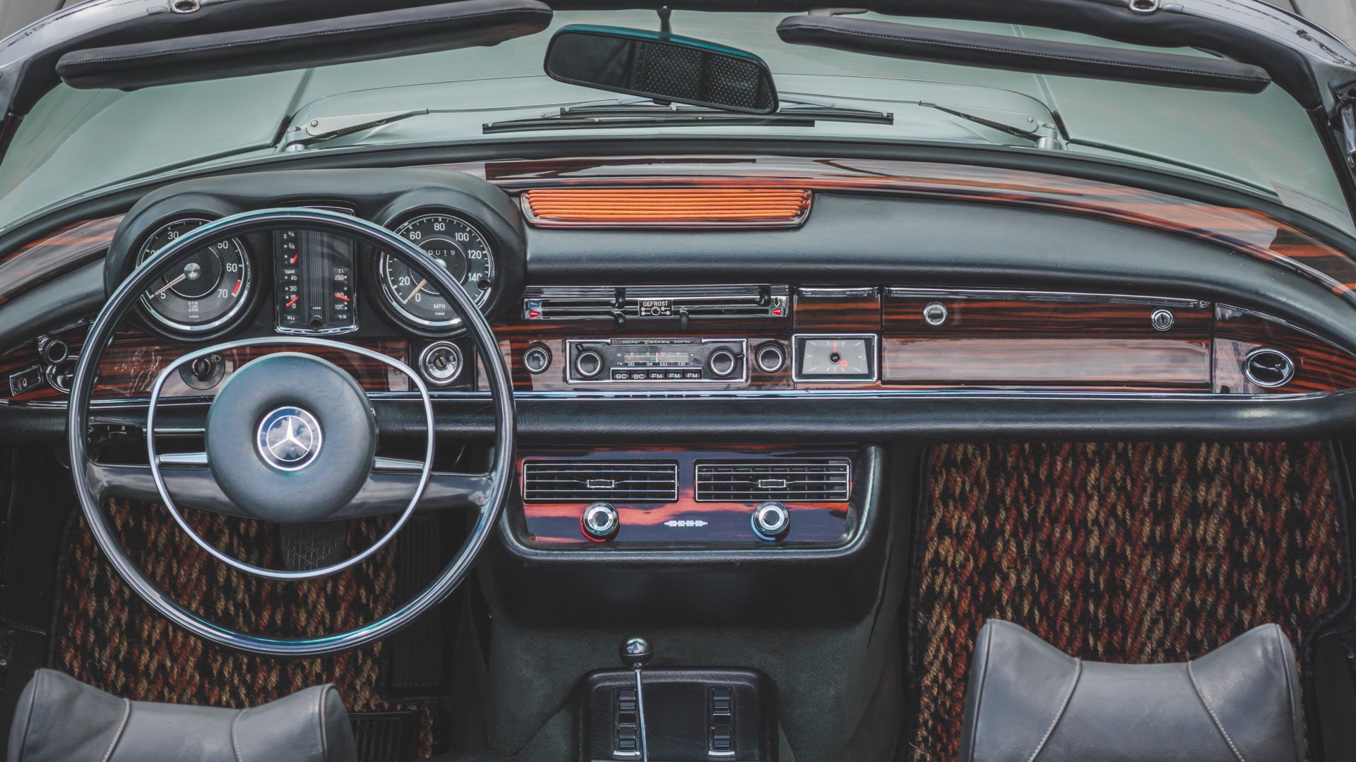 Broad Arrow Auctions | 1971 Mercedes-Benz 280 SE 3.5 Cabriolet