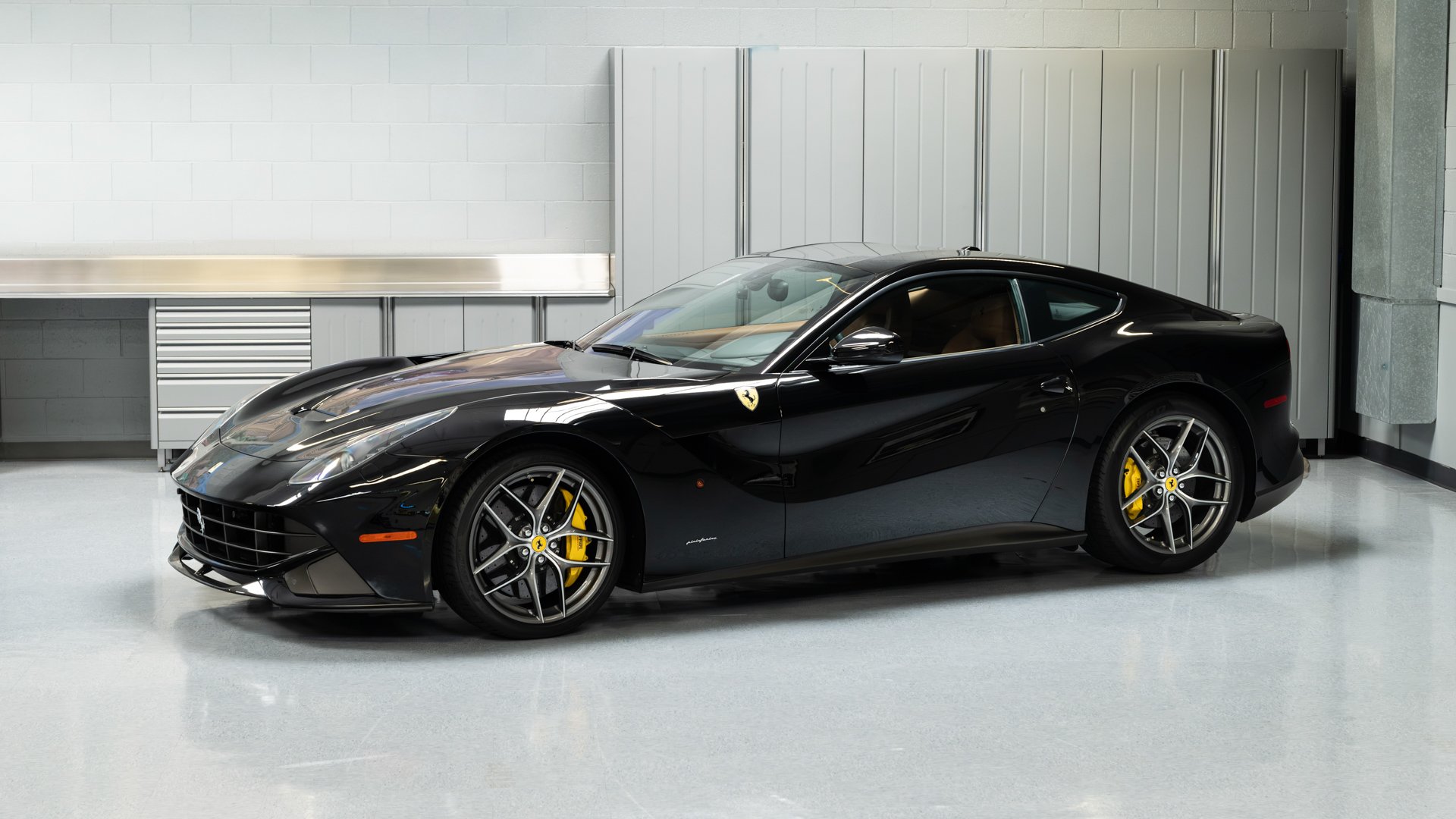 2016 Ferrari F12berlinetta