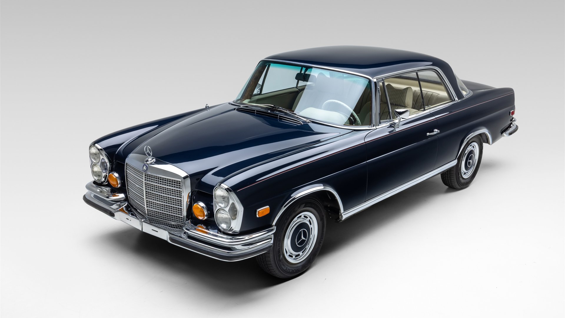 1971 Mercedes-Benz 280 SE 3.5 Co...