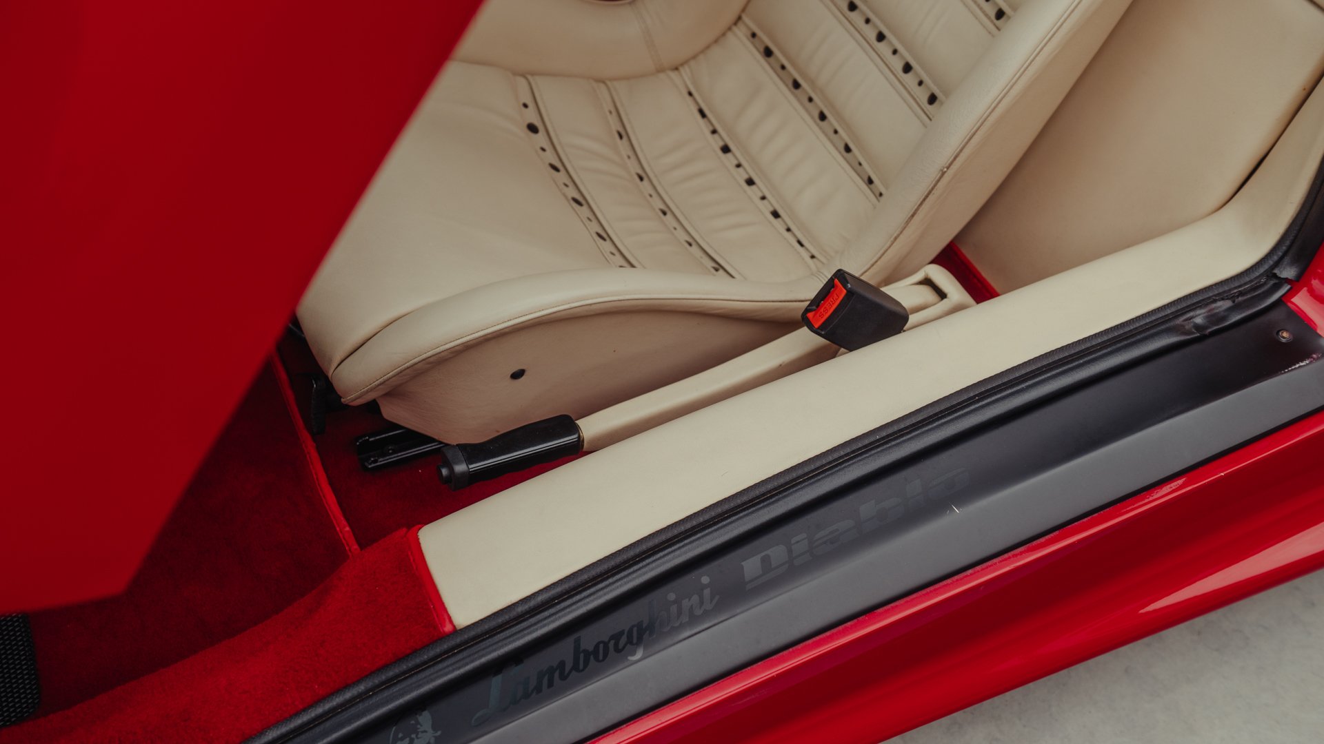 Broad Arrow Auctions | 1992 Lamborghini Diablo