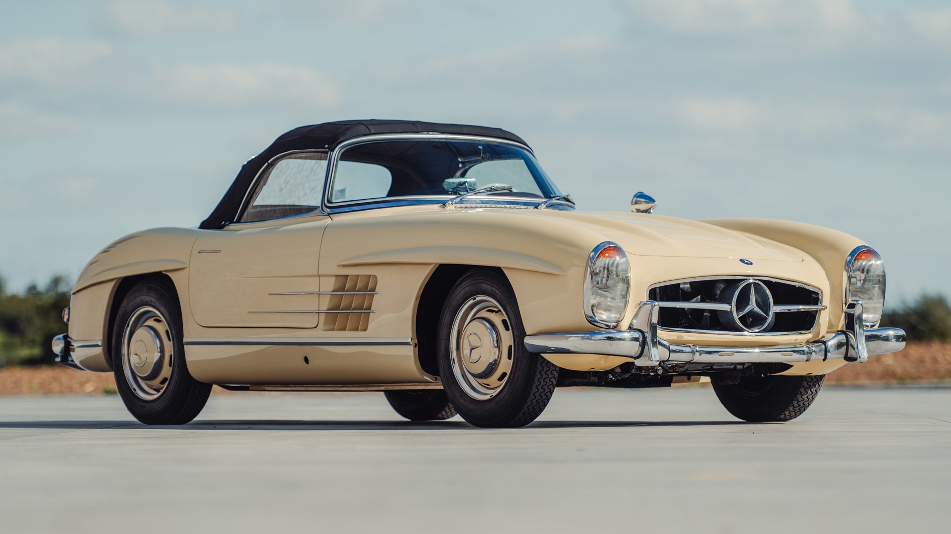 Broad Arrow Auctions | 1957 Mercedes-Benz 300 SL Roadster