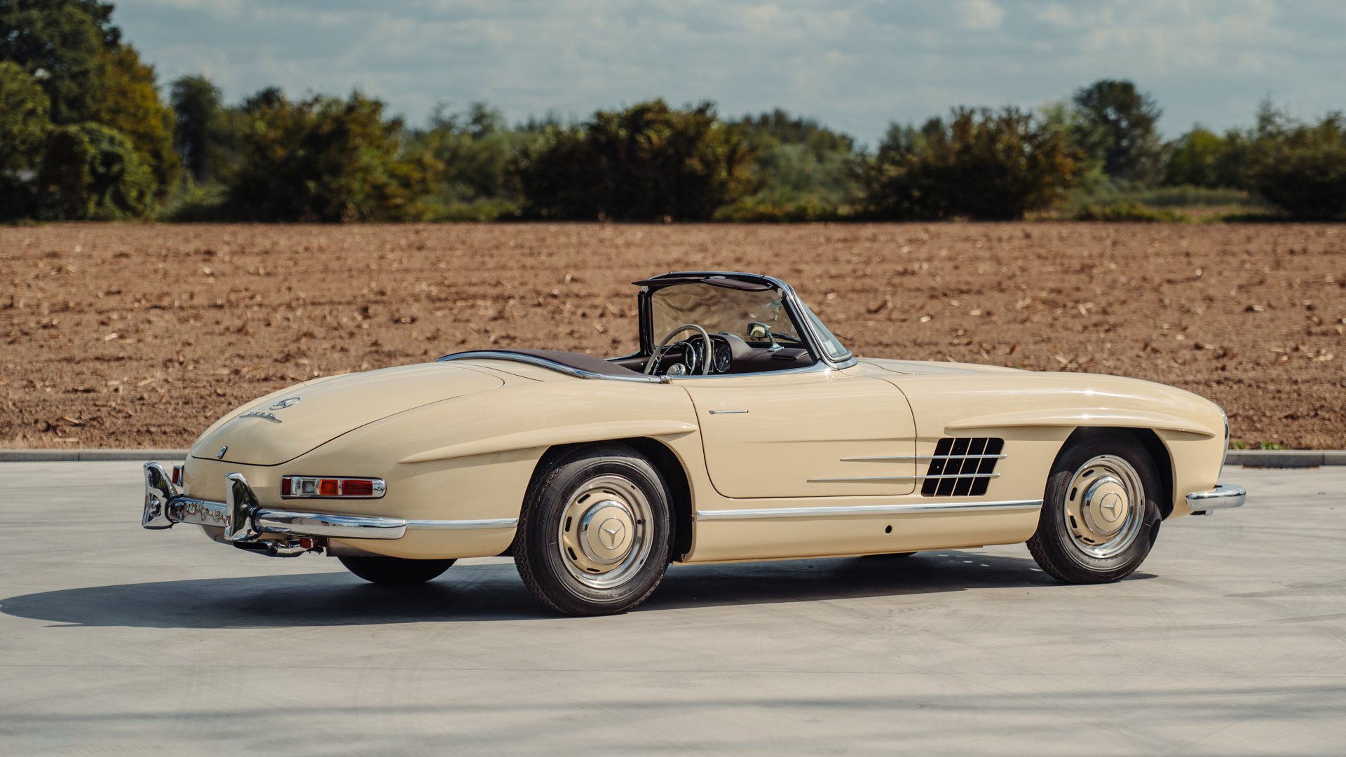 Broad Arrow Auctions | 1957 Mercedes-Benz 300 SL Roadster