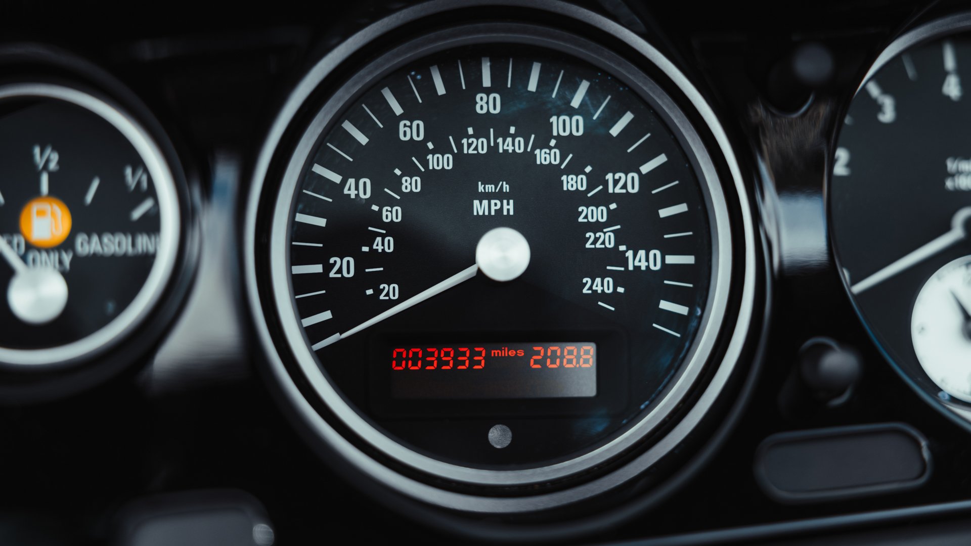 Broad Arrow Auctions | 2000 BMW Z8 ex-Pete Sampras