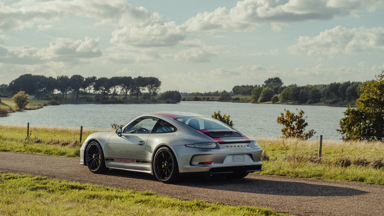 Broad Arrow Auctions | 2016 Porsche 911 R