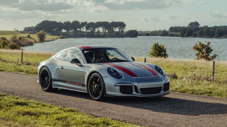 Broad Arrow Auctions | 2016 Porsche 911 R