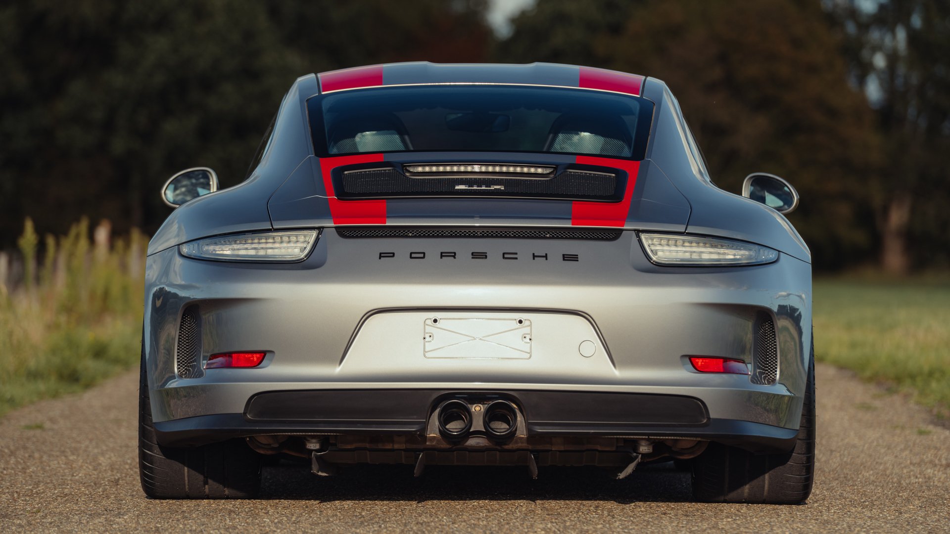 Broad Arrow Auctions | 2016 Porsche 911 R