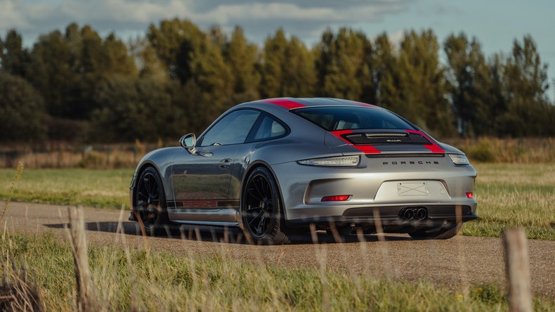 Broad Arrow Auctions | 2016 Porsche 911 R