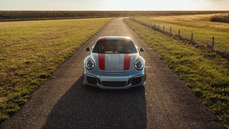 Broad Arrow Auctions | 2016 Porsche 911 R