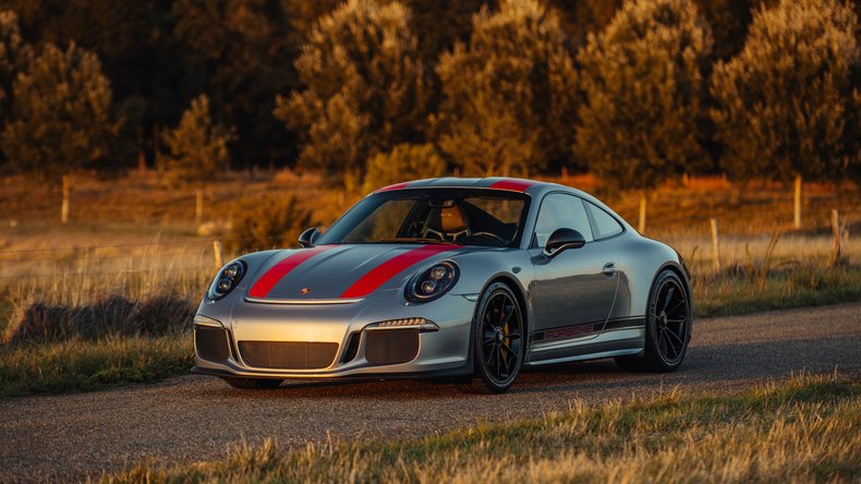 Broad Arrow Auctions | 2016 Porsche 911 R