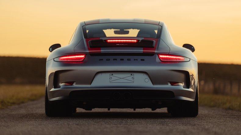 Broad Arrow Auctions | 2016 Porsche 911 R