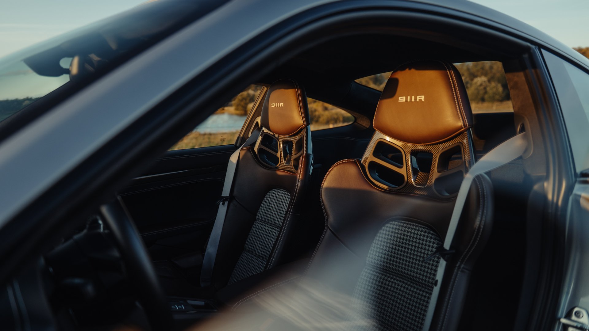 Broad Arrow Auctions | 2016 Porsche 911 R