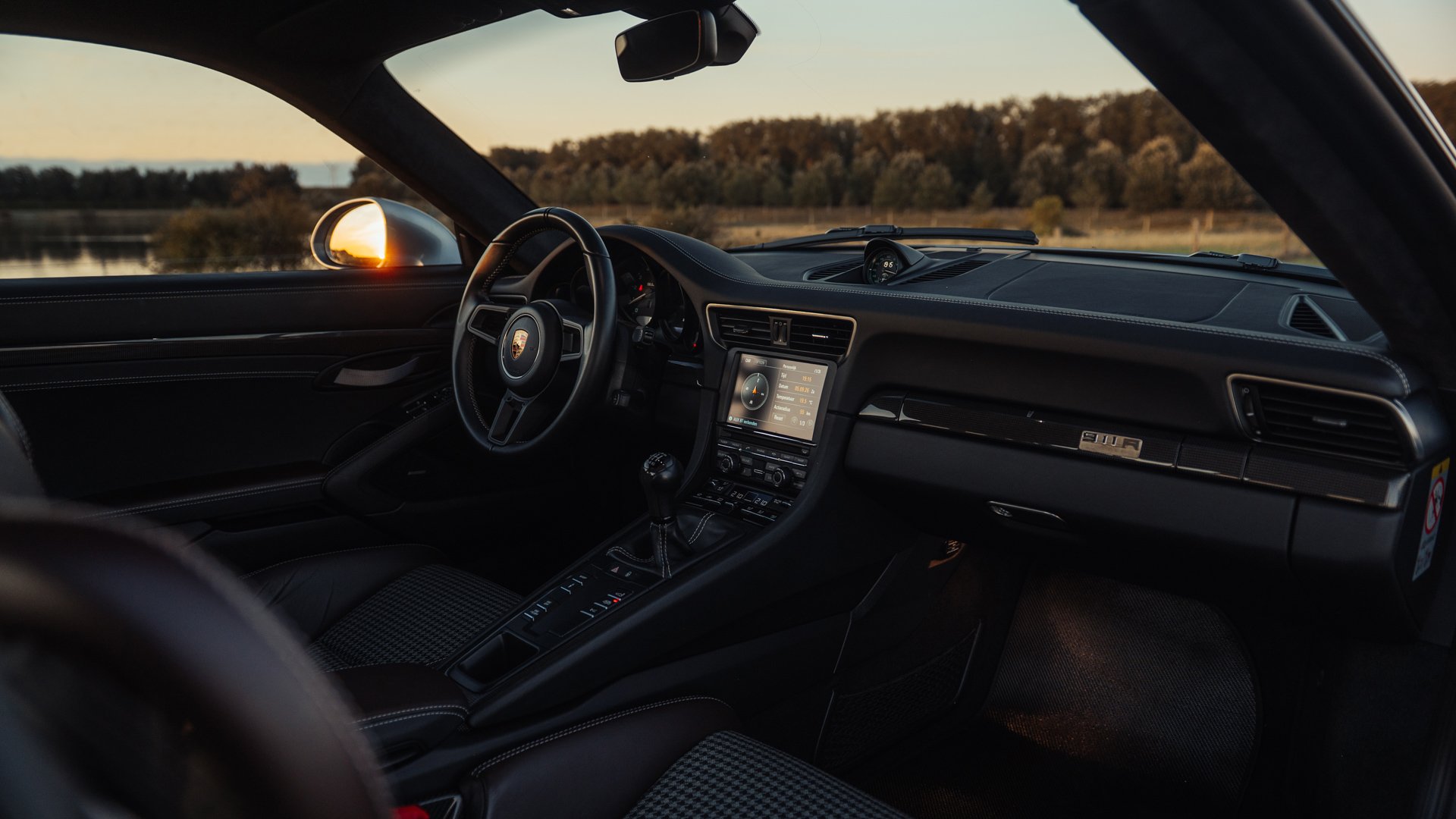 Broad Arrow Auctions | 2016 Porsche 911 R