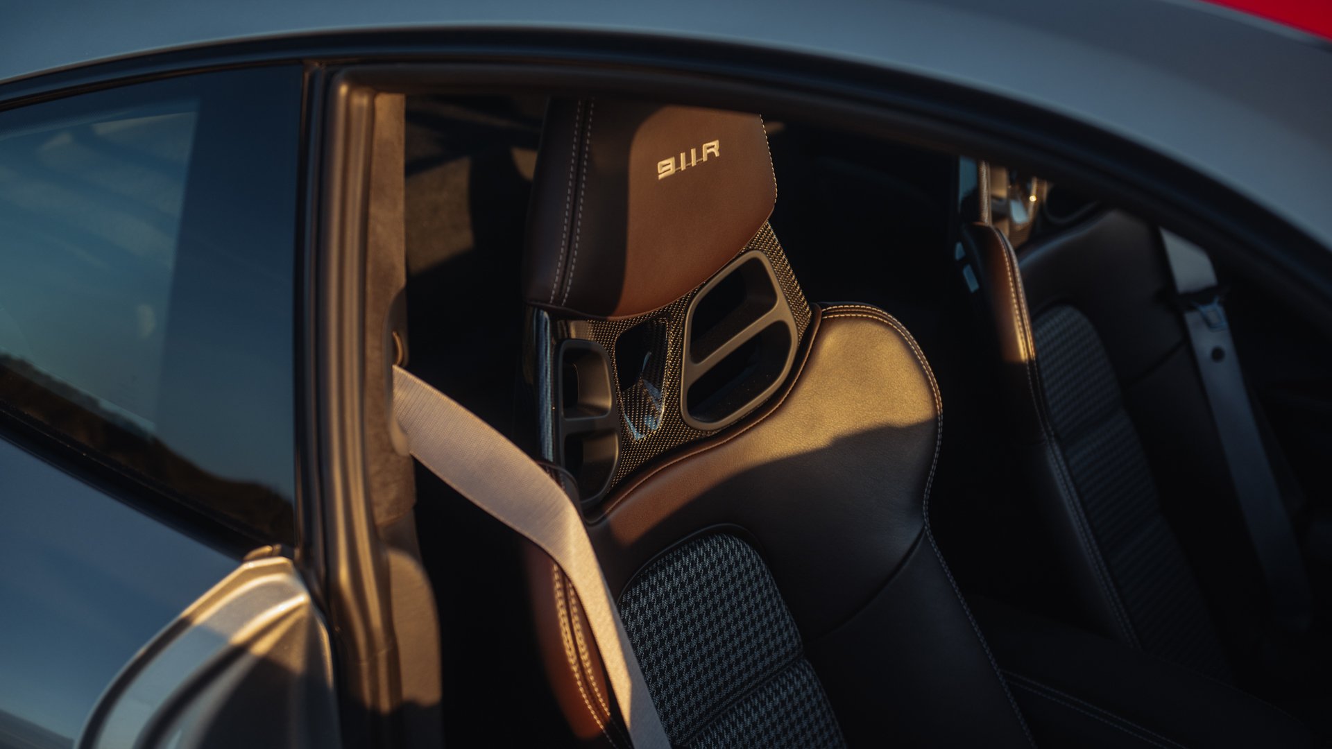 Broad Arrow Auctions | 2016 Porsche 911 R