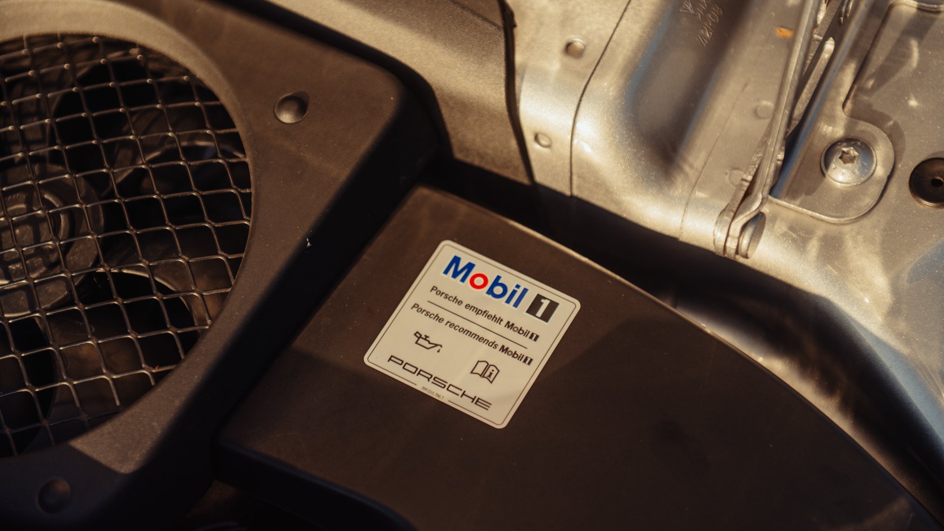Broad Arrow Auctions | 2016 Porsche 911 R