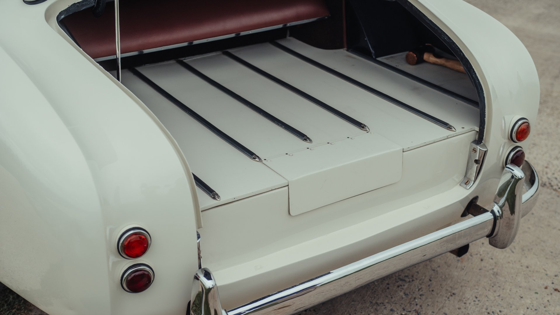 Broad Arrow Auctions | 1954 Aston Martin DB2/4 Mk I Drophead Coupe