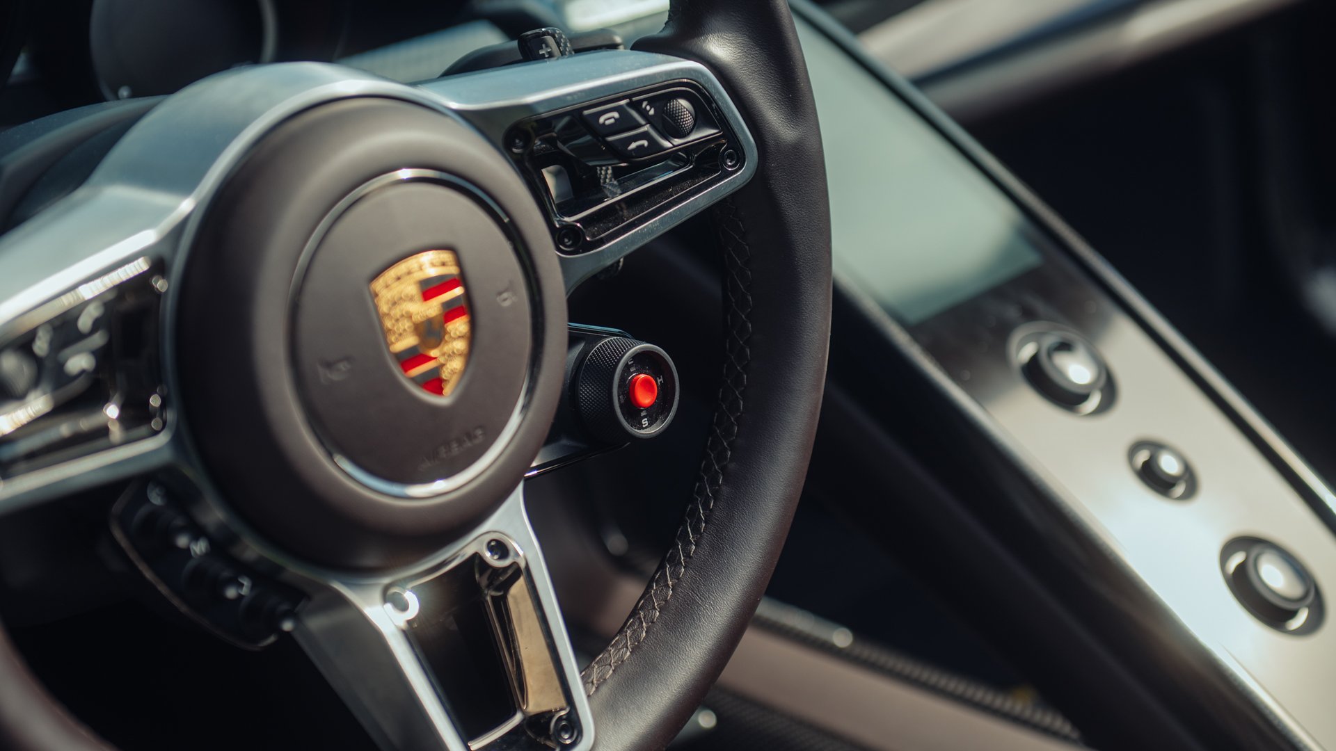 Broad Arrow Auctions | 2015 Porsche 918 Spyder Weissach Package