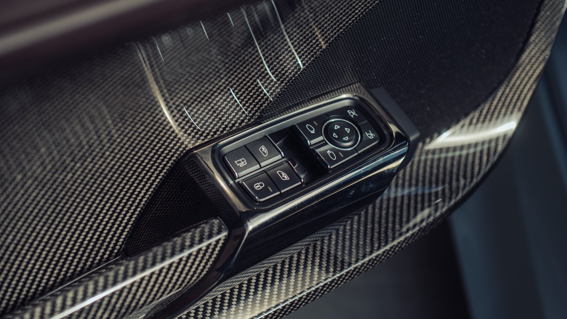 Broad Arrow Auctions | 2015 Porsche 918 Spyder Weissach Package