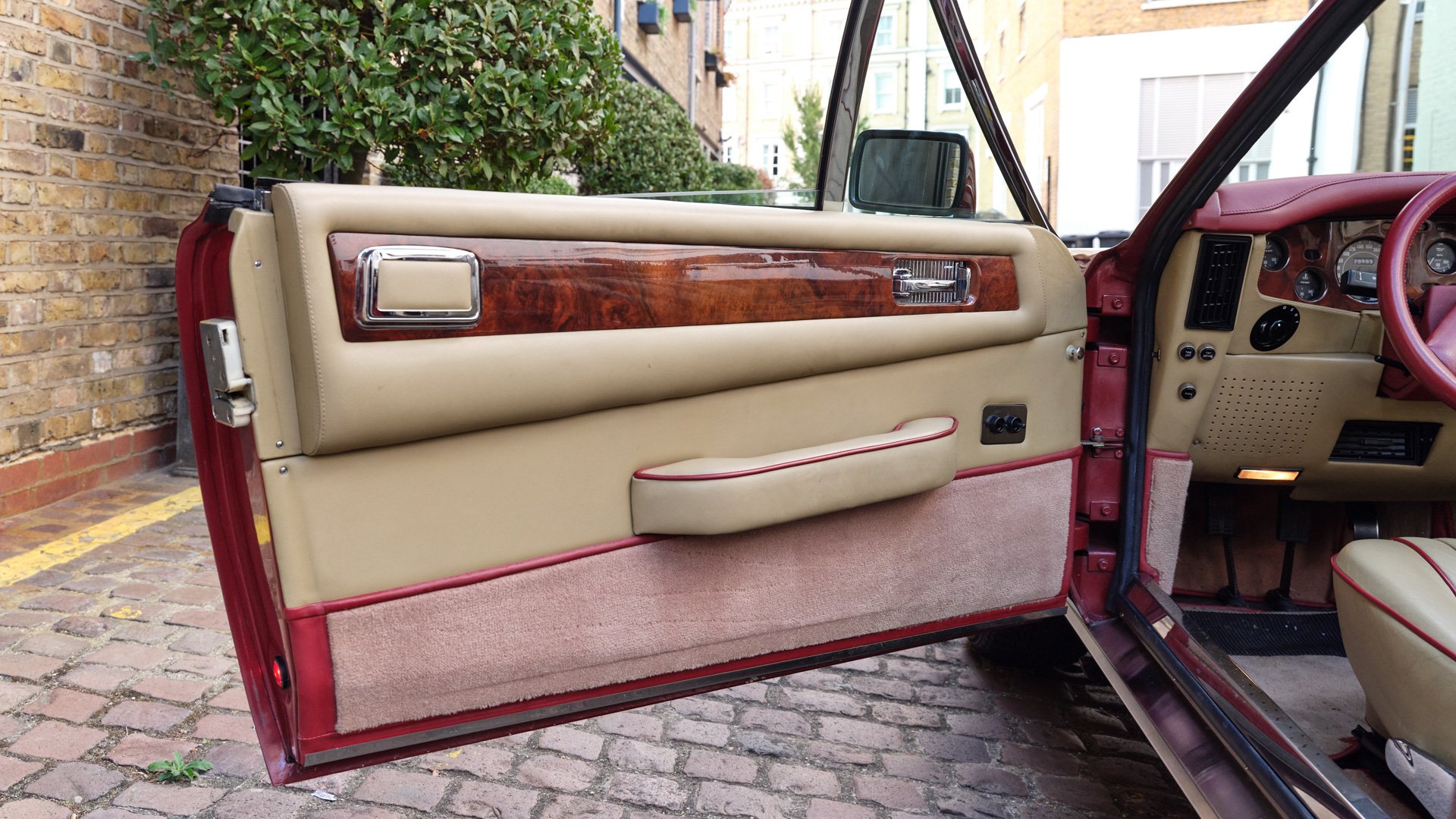 Broad Arrow Auctions | 1987 Aston Martin V8 Volante