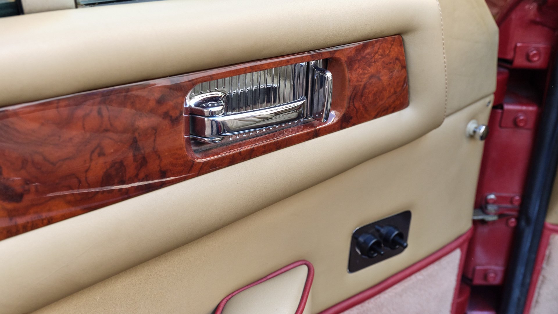 Broad Arrow Auctions | 1987 Aston Martin V8 Volante