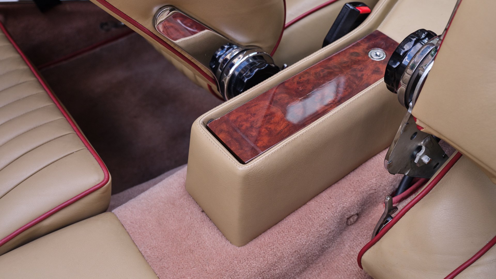 Broad Arrow Auctions | 1987 Aston Martin V8 Volante