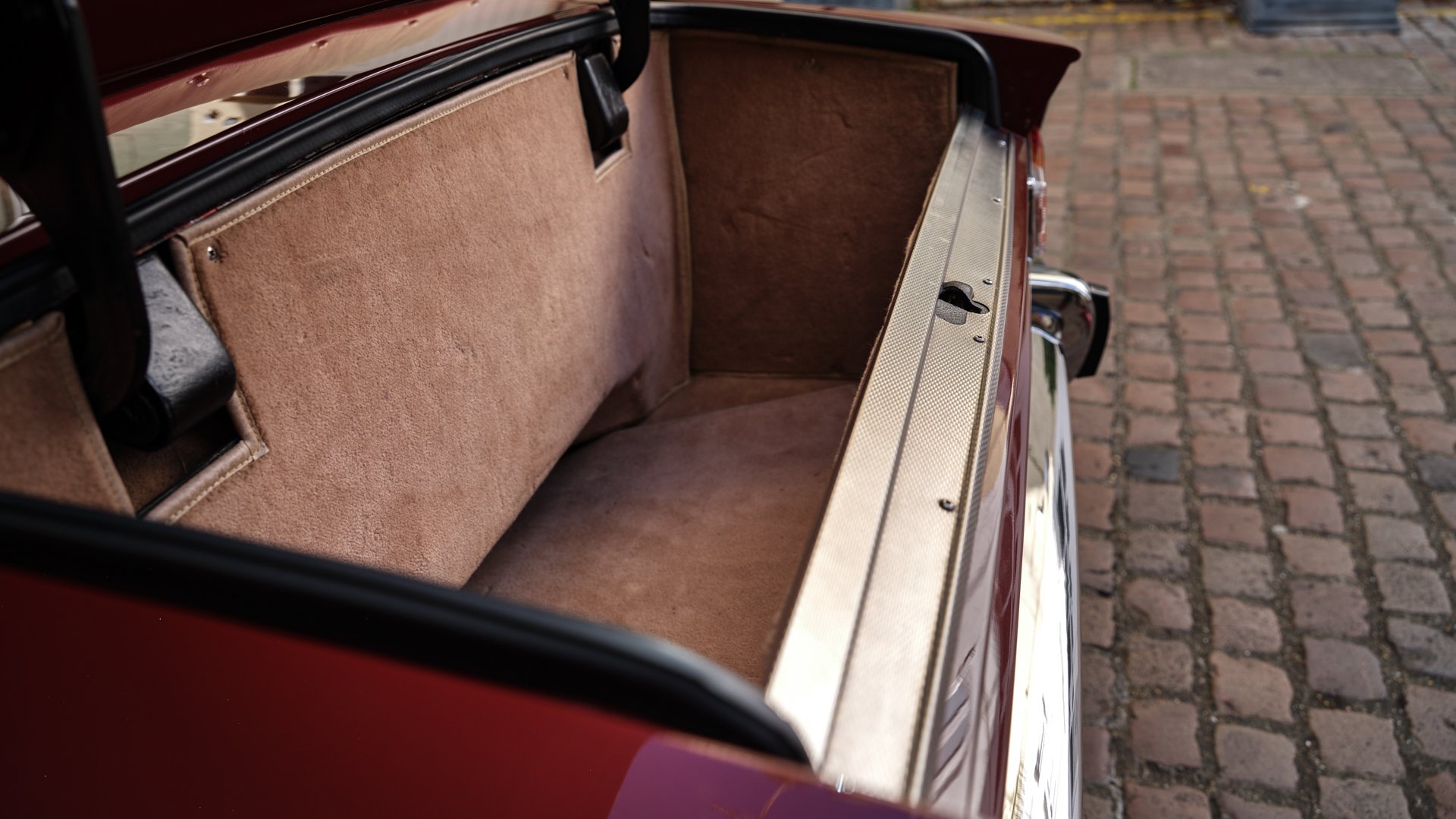 Broad Arrow Auctions | 1987 Aston Martin V8 Volante