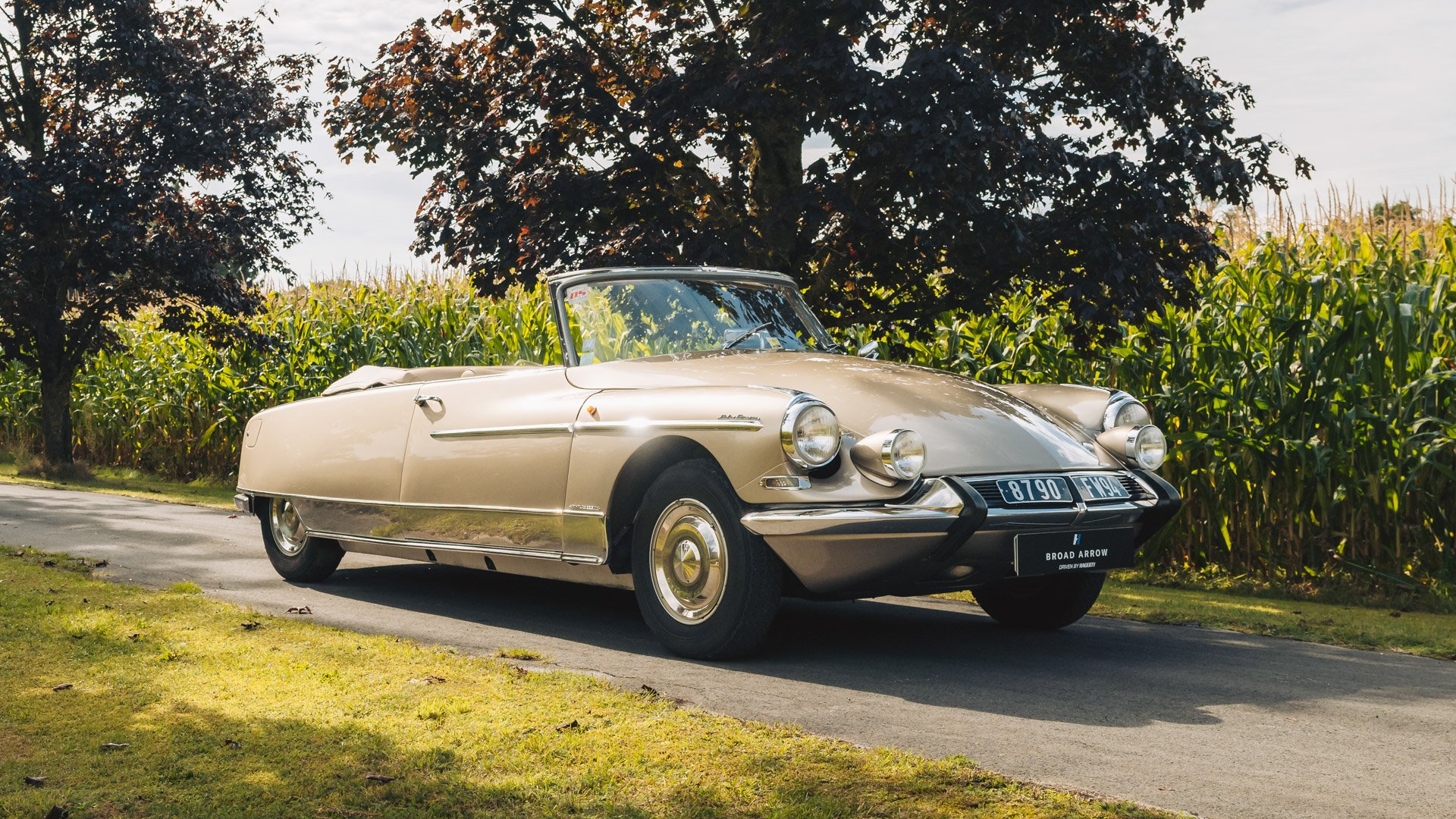 Broad Arrow Auctions | 1966 Citroën DS 21 Cabriolet Palm Beach by Chapron