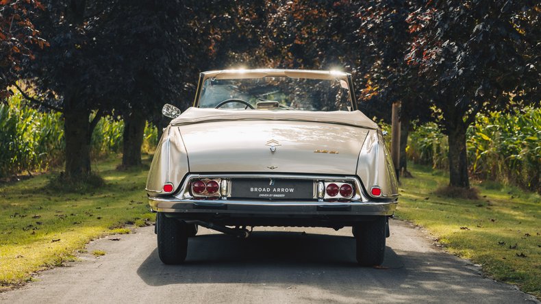 Broad Arrow Auctions | 1966 Citroën DS 21 Cabriolet Palm Beach by Chapron