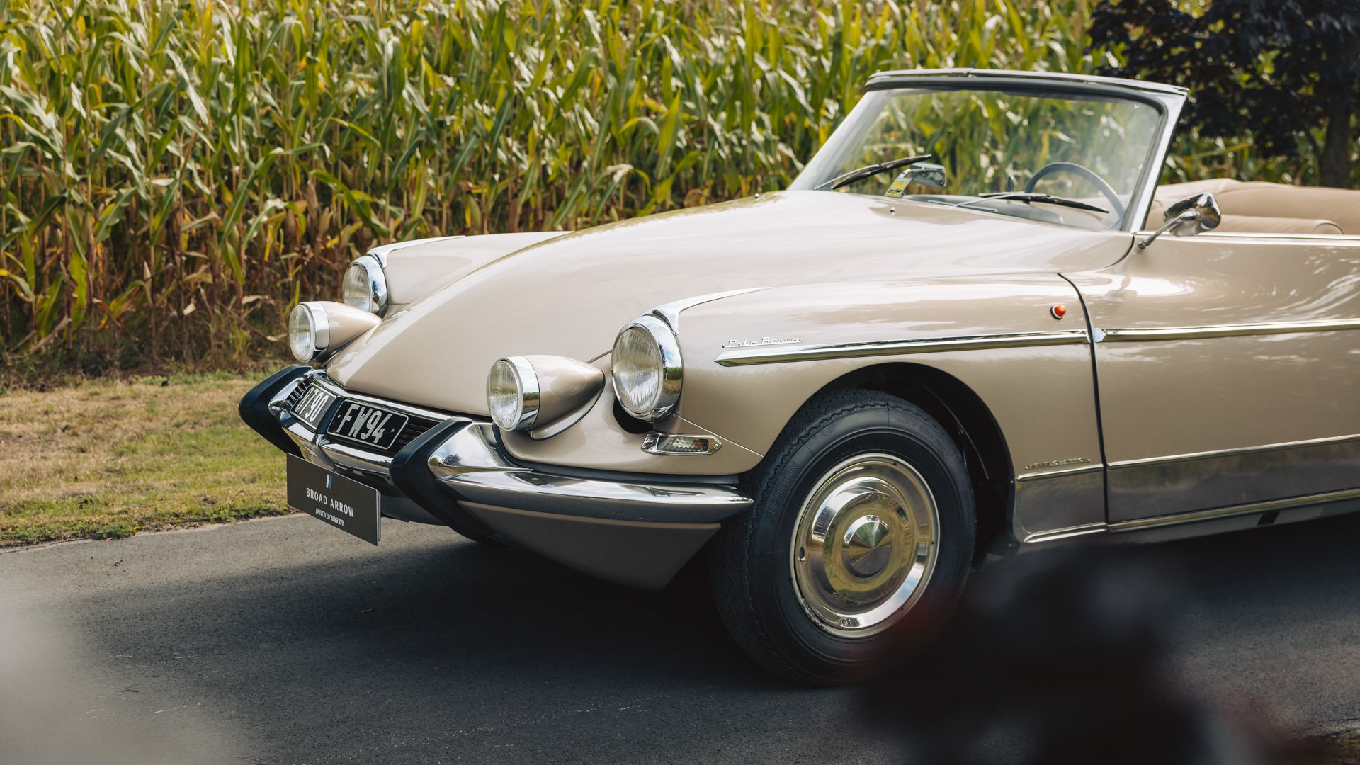 Broad Arrow Auctions | 1966 Citroën DS 21 Cabriolet Palm Beach by Chapron