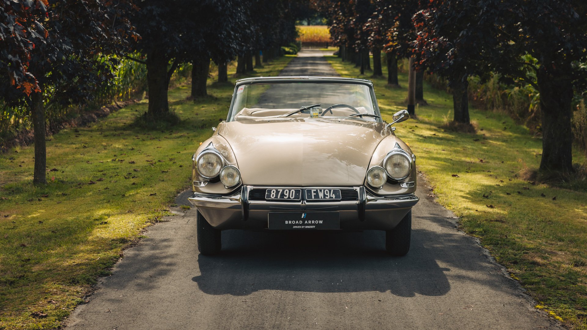Broad Arrow Auctions | 1966 Citroën DS 21 Cabriolet Palm Beach by Chapron