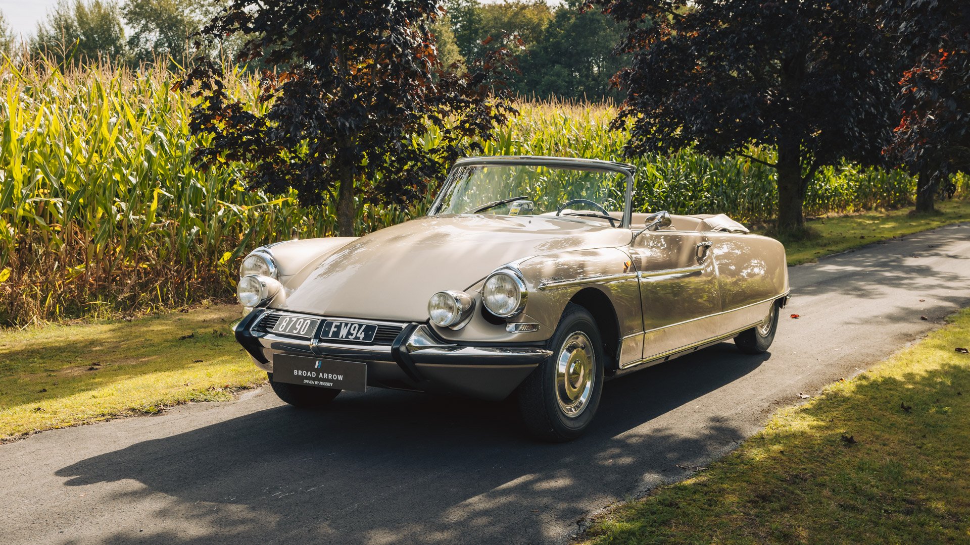 Broad Arrow Auctions | 1966 Citroën DS 21 Cabriolet Palm Beach by Chapron