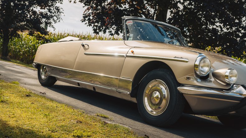 Broad Arrow Auctions | 1966 Citroën DS 21 Cabriolet Palm Beach by Chapron