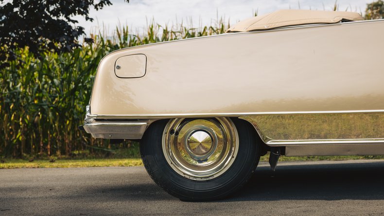 Broad Arrow Auctions | 1966 Citroën DS 21 Cabriolet Palm Beach by Chapron