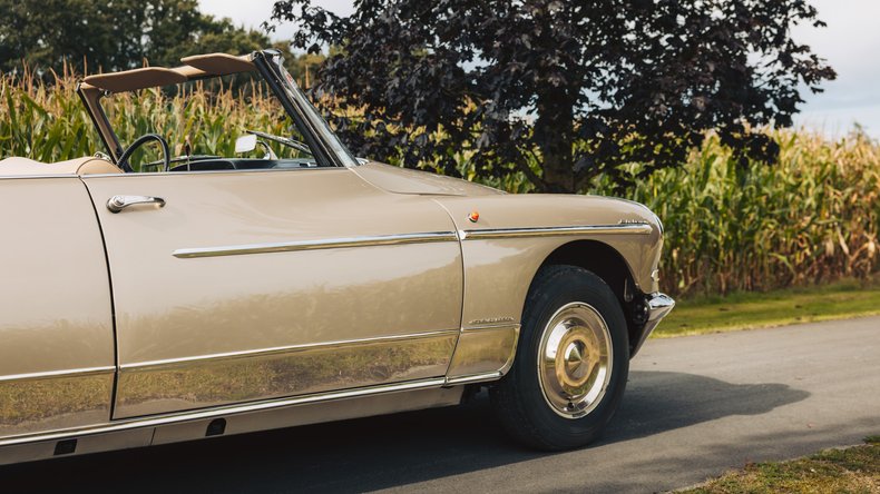 Broad Arrow Auctions | 1966 Citroën DS 21 Cabriolet Palm Beach by Chapron