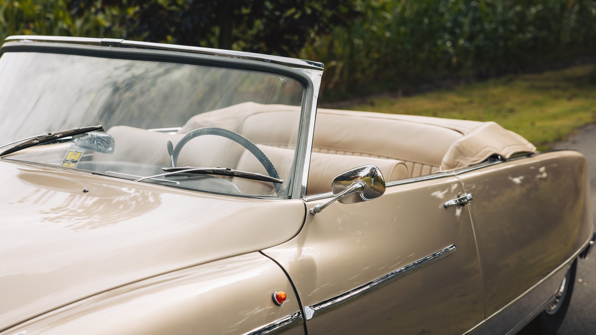Broad Arrow Auctions | 1966 Citroën DS 21 Cabriolet Palm Beach by Chapron