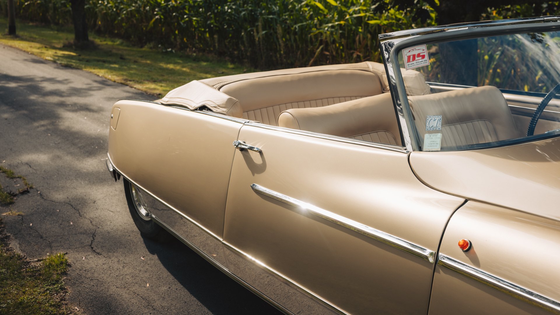Broad Arrow Auctions | 1966 Citroën DS 21 Cabriolet Palm Beach by Chapron