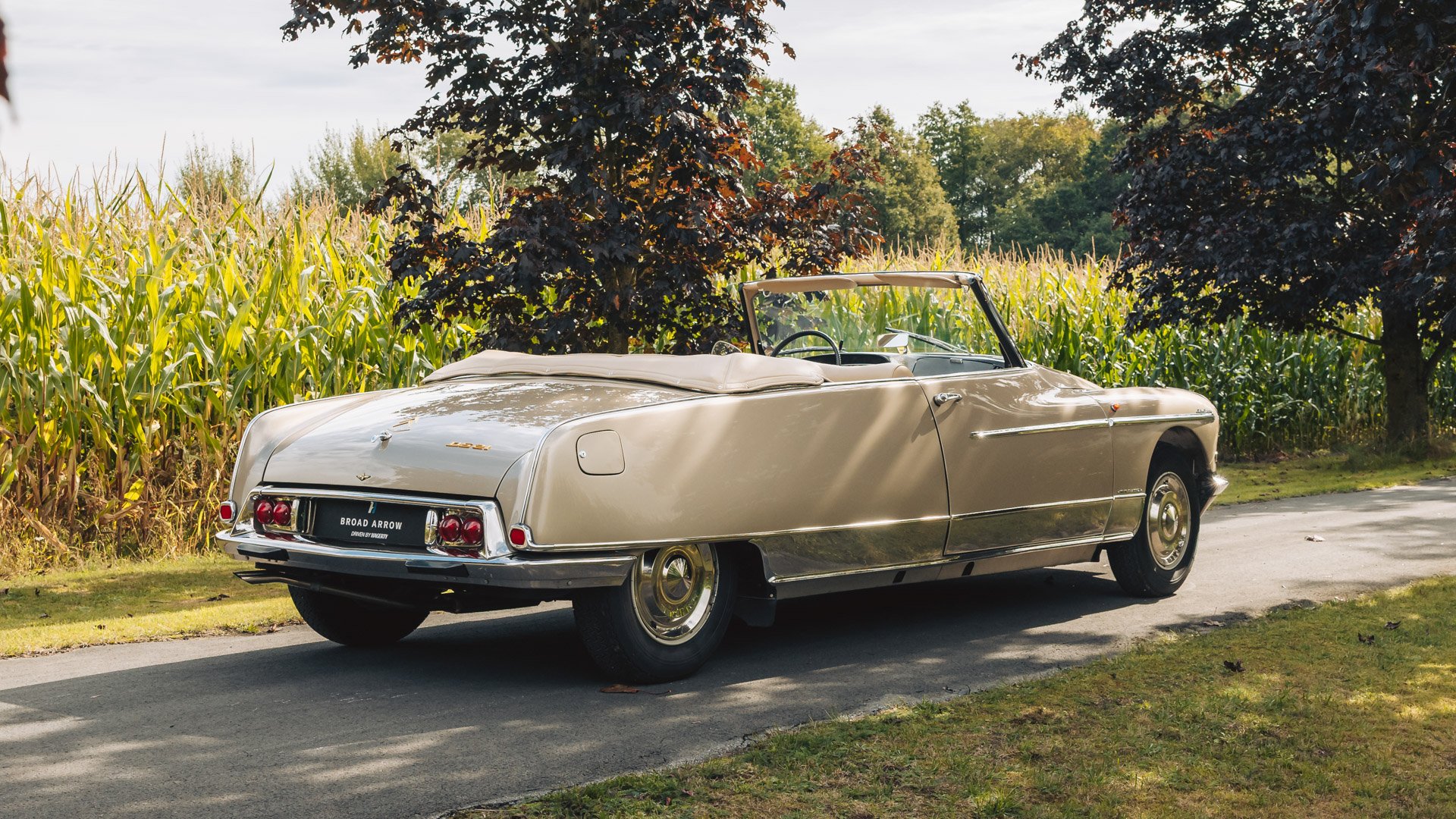Broad Arrow Auctions | 1966 Citroën DS 21 Cabriolet Palm Beach by Chapron