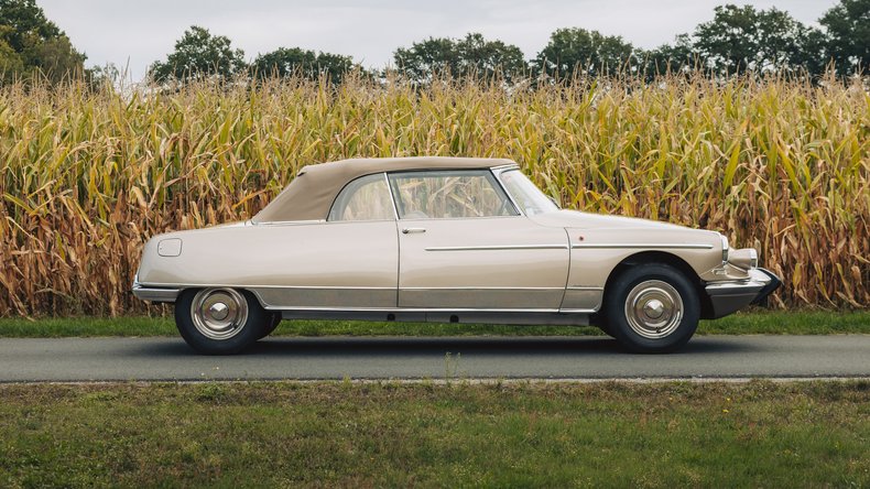 Broad Arrow Auctions | 1966 Citroën DS 21 Cabriolet Palm Beach by Chapron