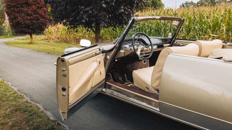Broad Arrow Auctions | 1966 Citroën DS 21 Cabriolet Palm Beach by Chapron