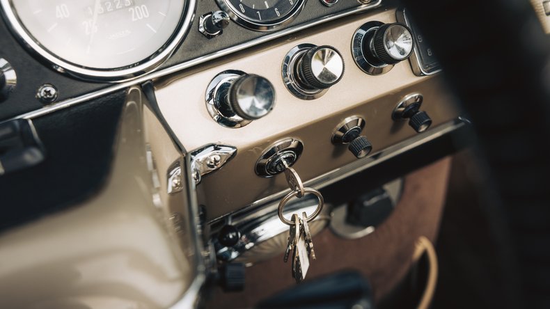 Broad Arrow Auctions | 1966 Citroën DS 21 Cabriolet Palm Beach by Chapron